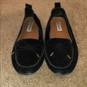 Steve Madden suede loafers in black. Size 8.5.